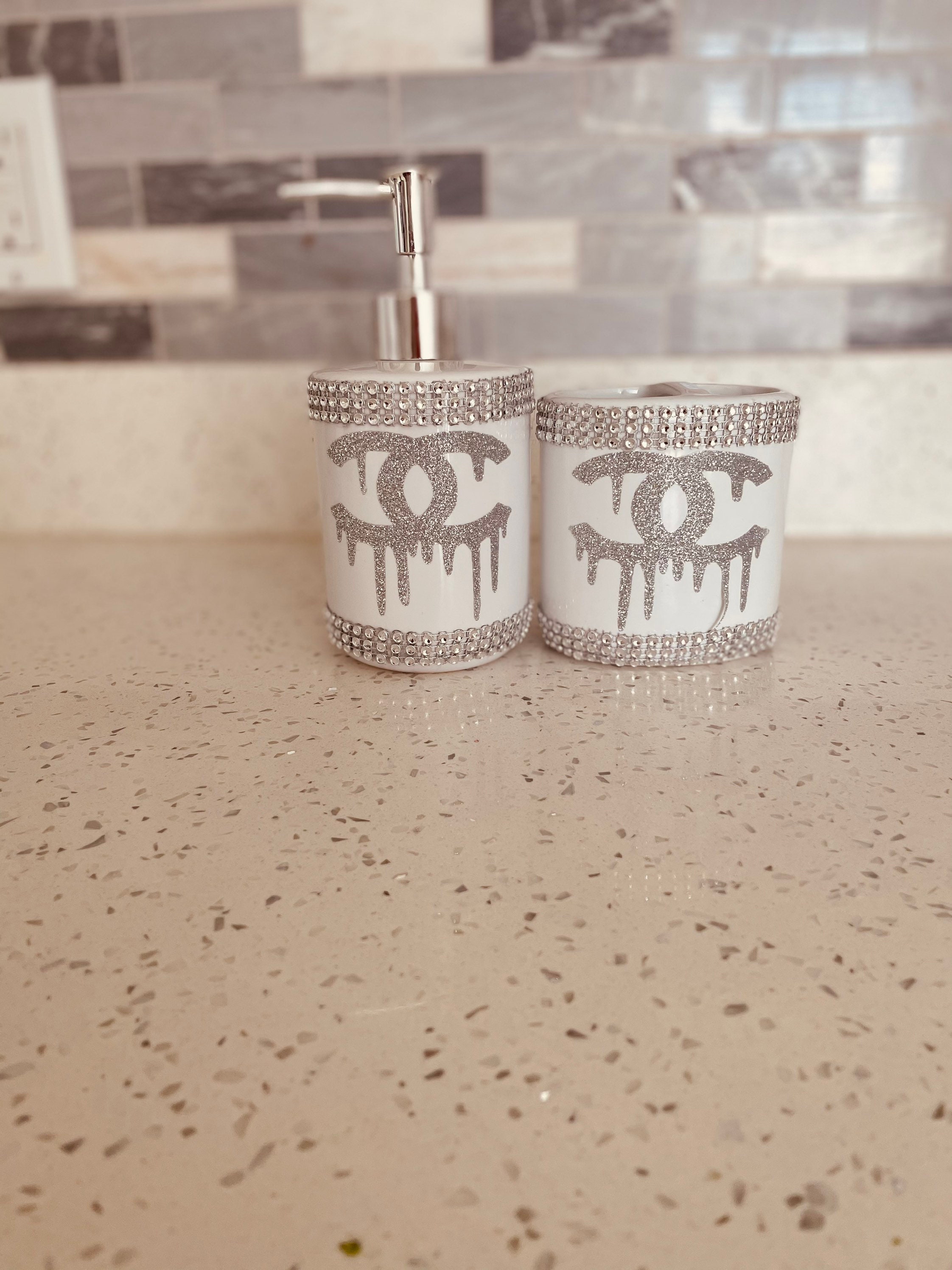 Elegante decoración de baño | Etsy