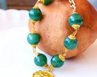 Green Agate Bracelet with Hammered Brass Pendant Handmade Art Deco Jewelry Elegant Vintage Style Bracelet for Women Gift