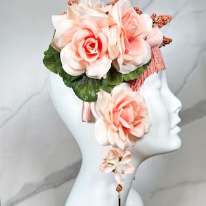 Fascinator, Kentucky Derby fascinator, Flower Headband, Flower Crown, Floral Headpiece, Floral Headband, Festival Headpiece