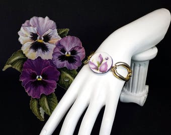 Handmade broken china purple pansy buds bracelet