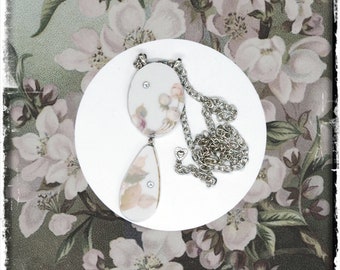 Handmade broken china Apple blossoms l9ngvbig necklace