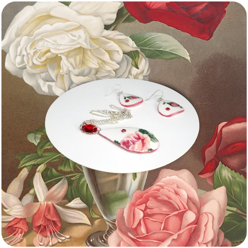 Handmade red rose broken china pendant and dangle earrings