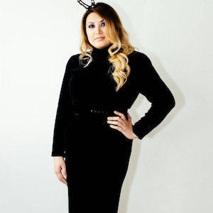 80er Jahre Evan Picone Black Velvet Dress