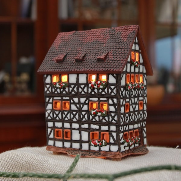 Midene Ceramic house Tea light Candle Holder Home decor Collectible miniature house replica of half-timbered house in Erfurt A286 Mini house