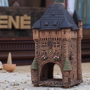 Handgefertigter Räucherstäbchenhalter: Miniatur von Gate in Worms