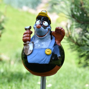 Midene Ceramic Garden Decor Mole Worker GKR23 Garden Stake Frostproof Handmade lawn stake gardener gift ceramic garden ball