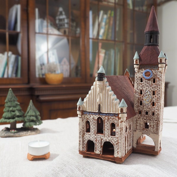 Midene Ceramic house Tea light house Candle Holder Handmade miniature house replica of the original Old Town Hall in Munich B325 Tiny House