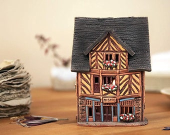 Bougeoir lumineux en céramique Midene pour maison Décoration d'intérieur Réplique de maison miniature en argile faite main de la maison de bistrot originale Bretagne France mini