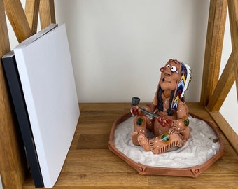 ネイティブ アメリカンのウエディングセレモニー用の陶器　インテリア　置物　飾り セラミック製ネイティブアメリカン像置物パイプ付きホーム