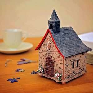 Midene Ceramic house Tea light Candle Holder Home decor Collectible miniature house replica of the original chapel in Cochem A277 Tiny house