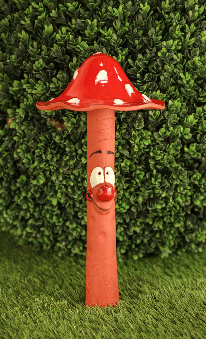 Ceramic decoration statue for garden and home 'Mushroom Red' H37cm. Handmade ™ Midene GPW1R colorful imagem 1