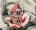 Midene Ceramic house Tea light Candle Holder Home decor Collectible miniature house replica of Historic house in Bernkastel-Kues R255 product logo