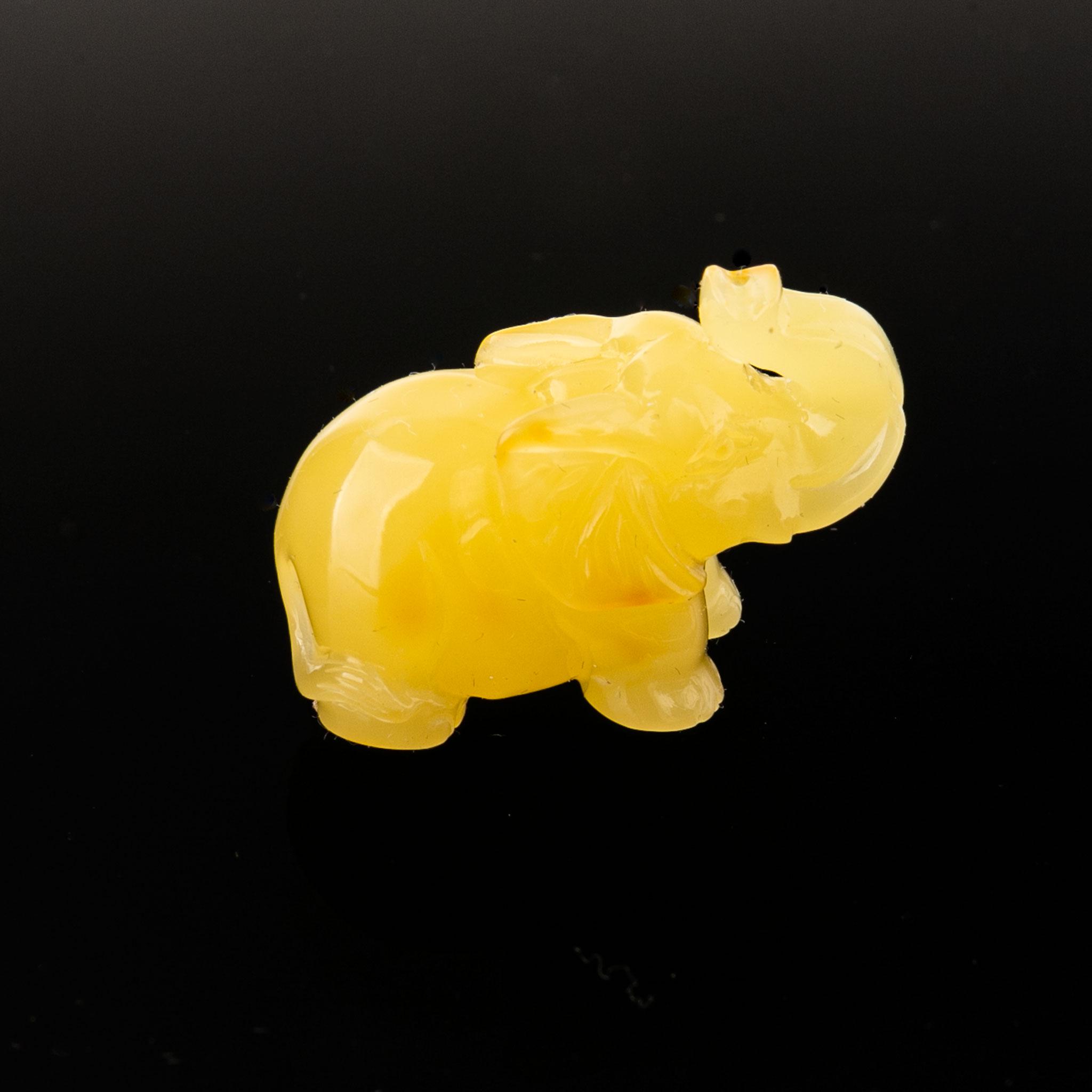 琥珀の象の置物 - 幸運と繁栄の手彫りのシンボル - Etsy 日本