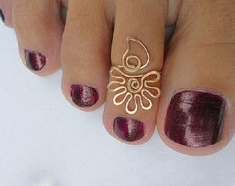 Toe ring flower, turquoise ring, unique ring, Summer jewelry, beach Fashion, adjustable ring, foot fetish, bohoring, midi ring, gift for her