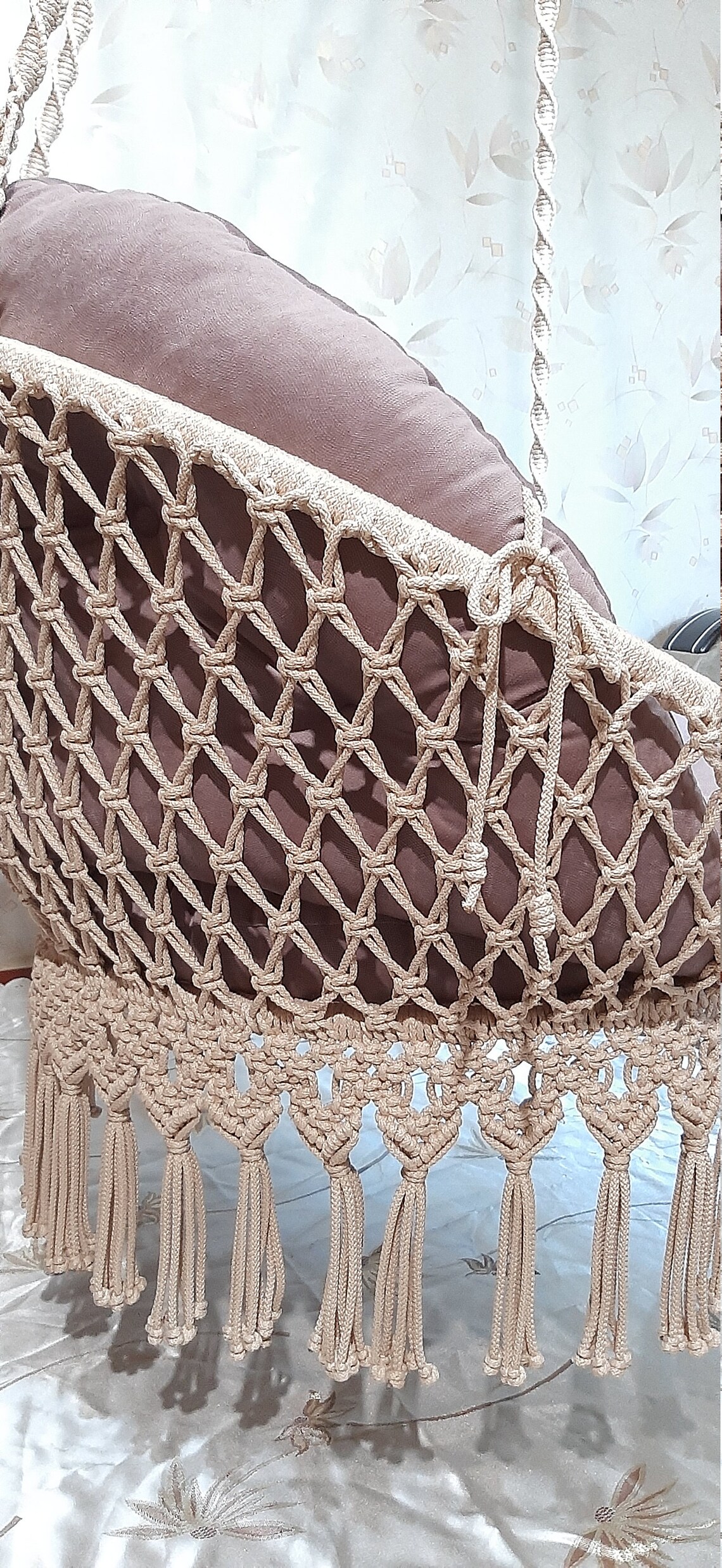 Columpio de silla de macrame colgante hecho a mano con | Etsy