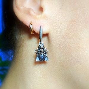 Silver earrings, London blue Topaz earrings, green serpentine silver earrings, unique Wrapped Earrings, Gemstone Earrings, gift for her image 2