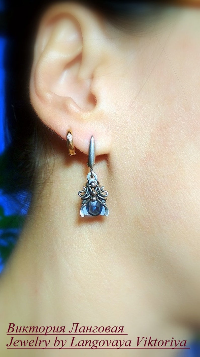 Silver earrings, London blue Topaz earrings, green serpentine silver earrings, unique Wrapped Earrings, Gemstone Earrings, gift for her image 2