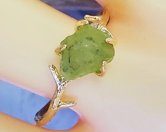 Engagement Rings! Peridot Birthstone Jewelry ~ Simple Raw Crystal Rose Gold Ring ~ Unique, Dainty Promise Ring ~ Raw Peridot Twig Ring