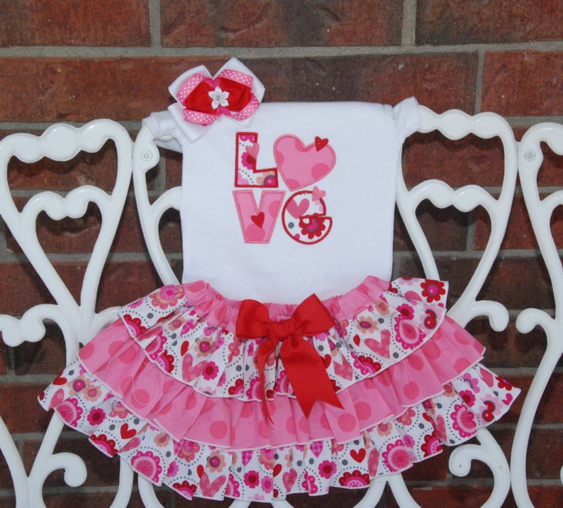 leg warmers and hair bow 4 pc Baby Girl Valentine/'s Day Outfit BabyToddler Valentine/'s LOVE outfit with floral and polka dot ruffle skirt