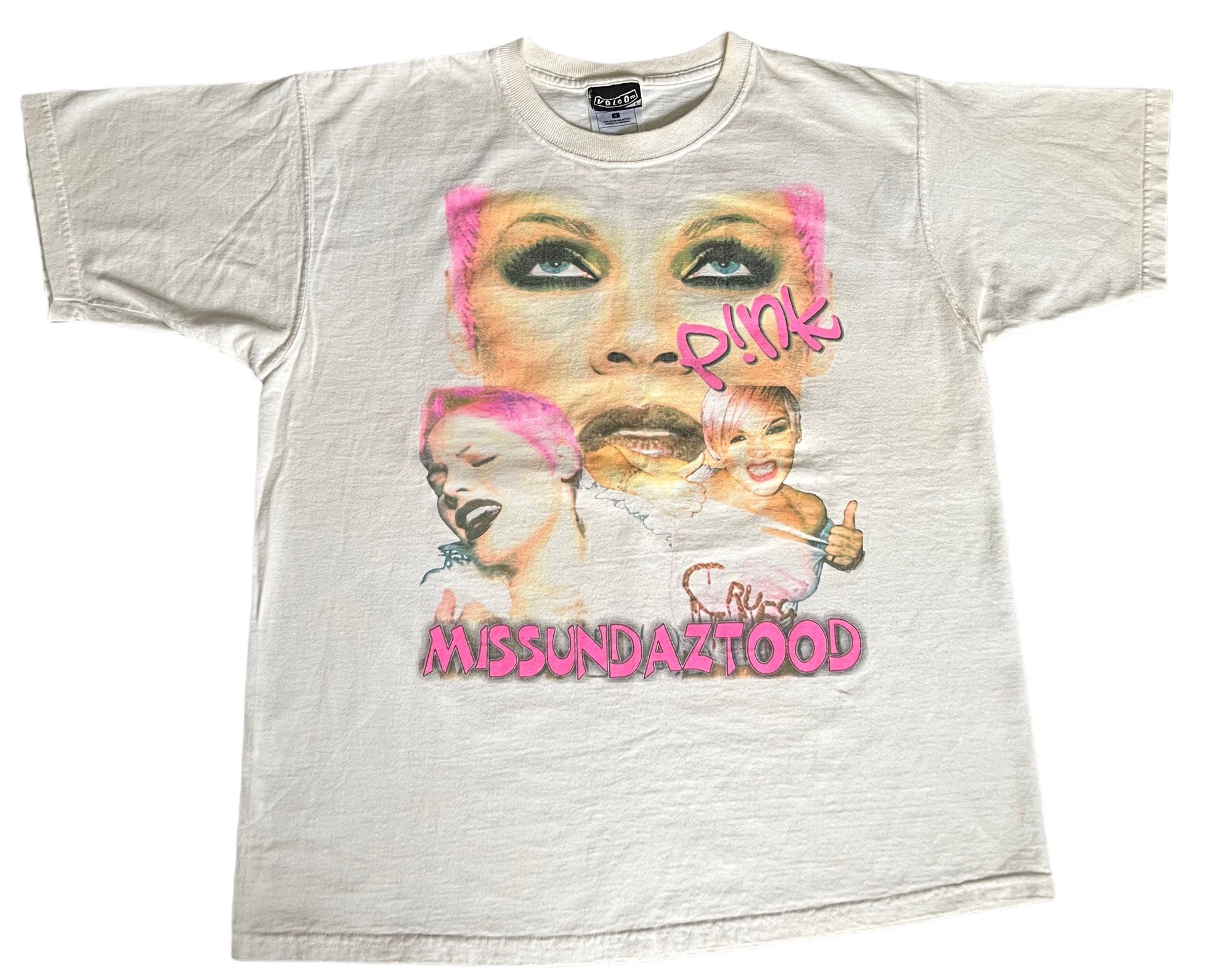 Discover Vintage 2002 P!NK Missundaztood Rap Tee Style Tour T-Shirt