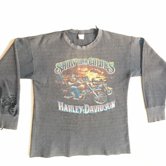 Vtg. Harley Davidson Show Your Colors Longsleeve T