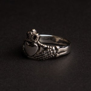 Claddagh Ring Skeleton Hand Sterling Silver 925 - 12 mm.H
