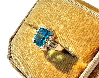 Otsby & Barton London Blue Glass Ring- Vintage 10k Yellow Gold - Art Deco Era - Blue Glass Ring Sz. 7 - 1920s  - Fine Collectable Jewelry
