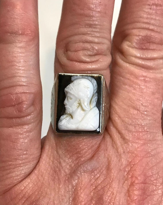 Black and White Carved Roman Onyx Ring-1930's Ant… - image 2