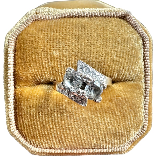 Vintage 10k Gold - Retro Era - Round Cut Topaz Bypass Ring Sz. 5 1/2 - 1940s - Fine Statement Jewelry