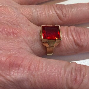 Simulated Ruby Ring Retro Era 10k Yellow Gold Red Glass Ring Sz. 11 Fine Signet Statement Jewelry image 3
