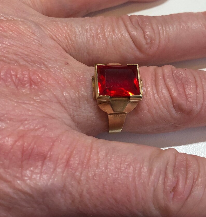 Simulated Ruby Ring Retro Era 10k Yellow Gold Red Glass Ring Sz. 11 Fine Signet Statement Jewelry image 3