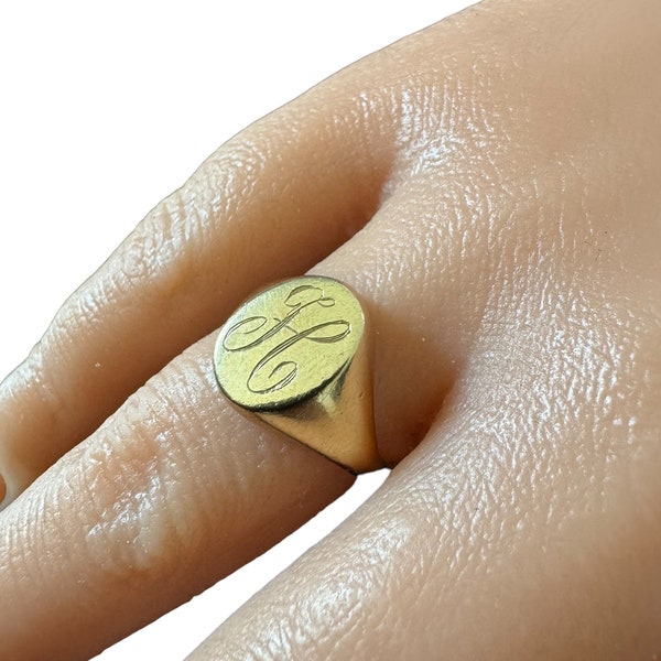 Letter H Signet Ring - 14k Gold - Mid Century Era - Gold Signet Monogram Ring - 1950s - Fine Statement Jewelry