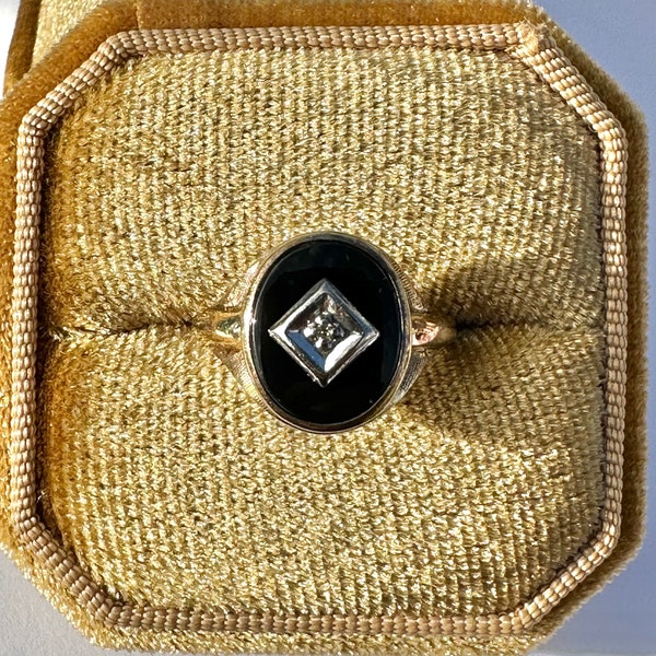 Genuine Onyx & Diamond Signet Ring-Vintage 10k Gold - Retro Era -  Sz. 5 - 1940s - Fine Statement Jewelry