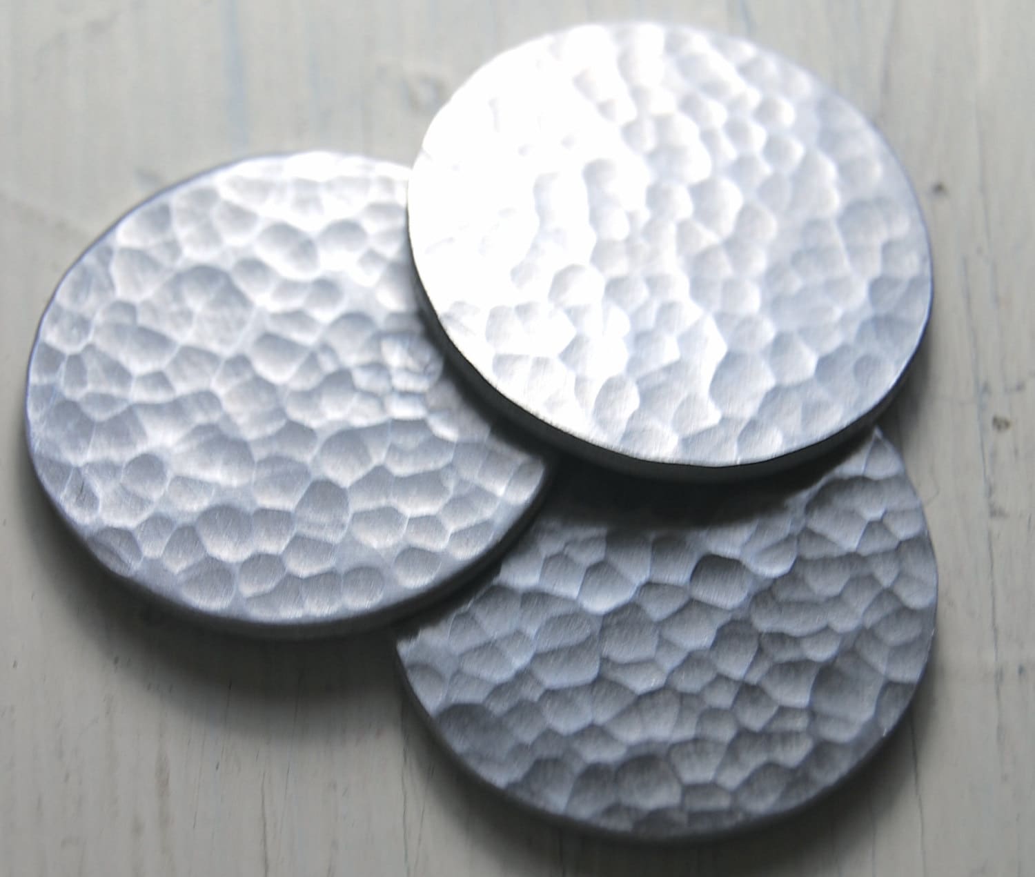 Lot D'ébauches En Aluminium Pour Estampage / Fabrication De Bijoux - Couleur Argent, Neuves