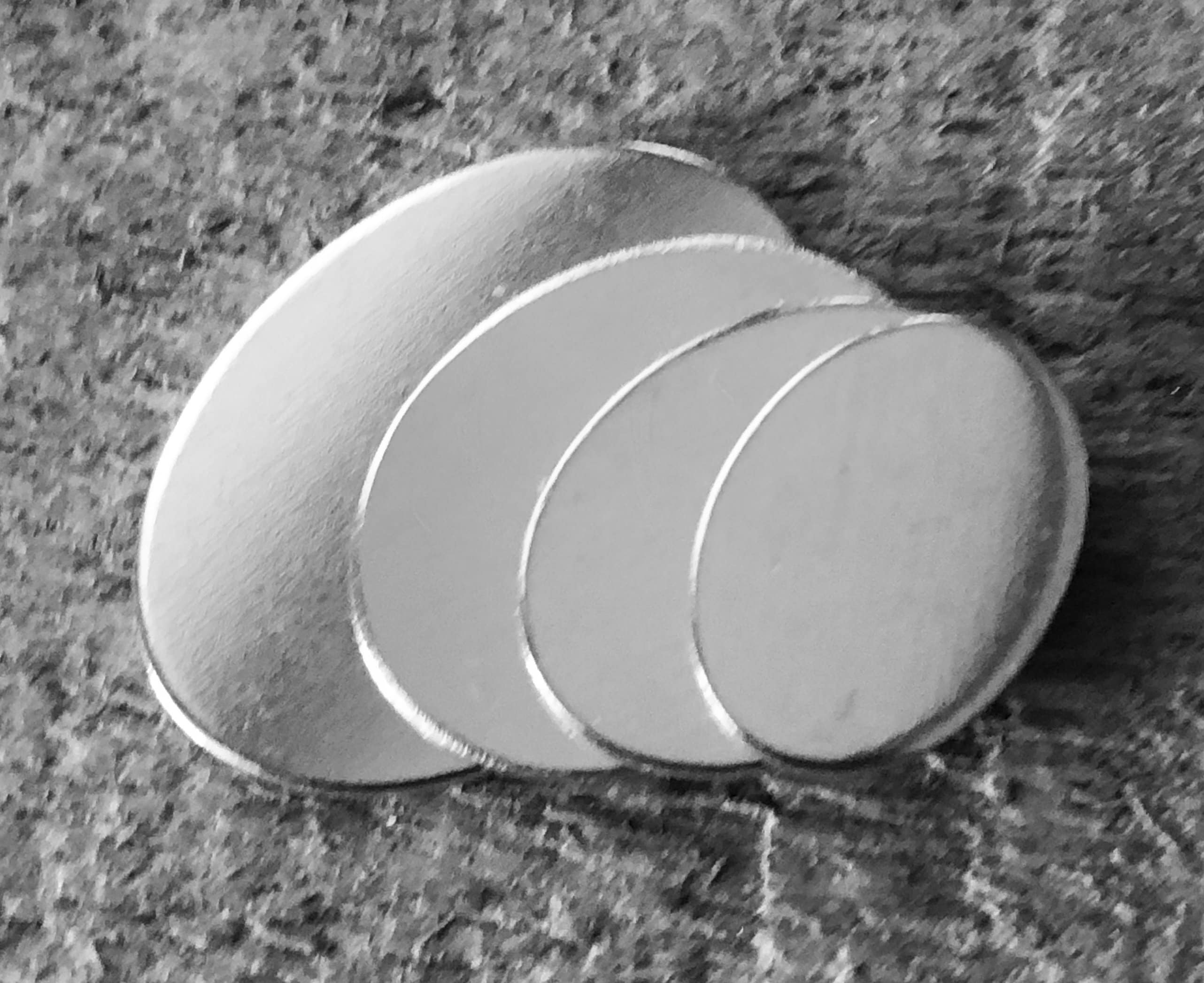 PATIKIL 22mm Steel Disc, 50pcs Round Metal Stamping Blanks Tags Round  Circle Disc Plate Circle Metal Strike Plate DIY for Magnetic Mount  Engraving