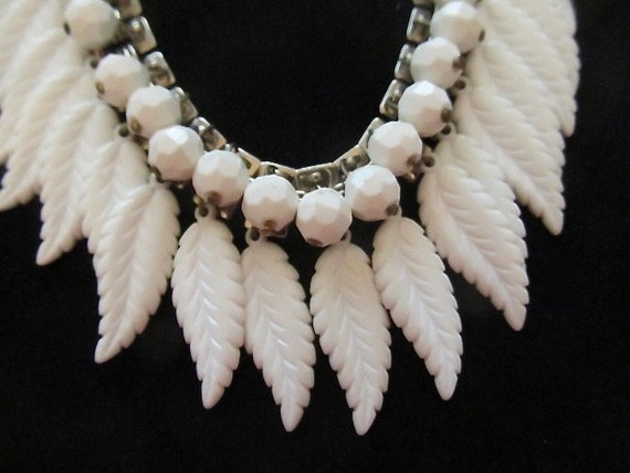 White Lucite Leaves Necklace on Book Chain - image 4