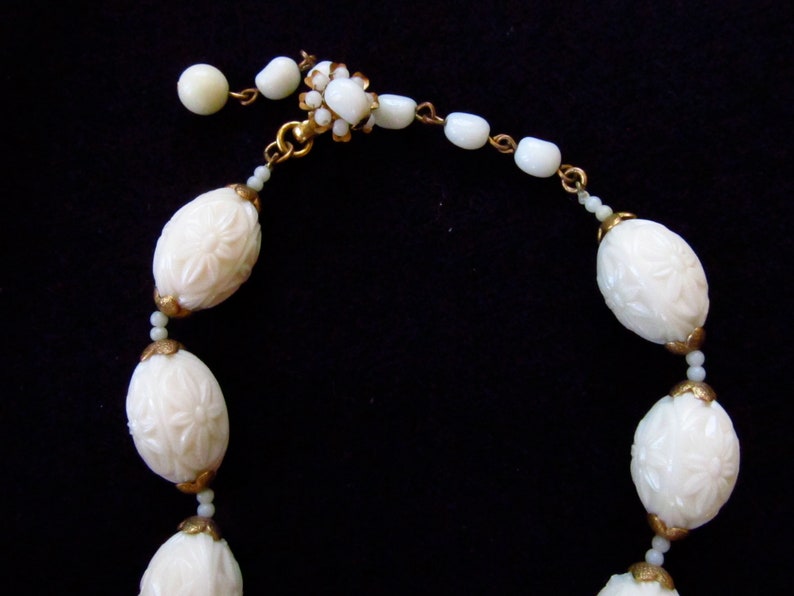 Miriam Haskell Necklace /& Earrings Demi Parure Set Cream Colored Lucite and Gold Tone