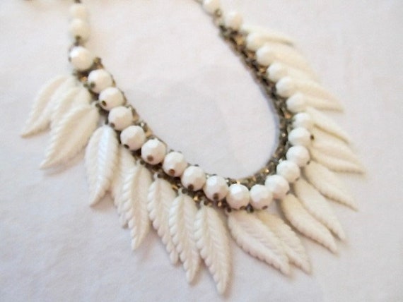White Lucite Leaves Necklace on Book Chain - image 5