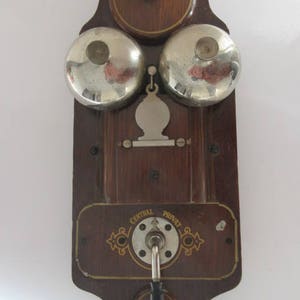 Antikes Telefon Wandtelefon tableau de commande téléphone mural similaire L.M. Ericsson Telefonzentrale