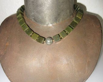 old Jade green necklace, ca. beginning of the 20th Century, ca. 144 grams