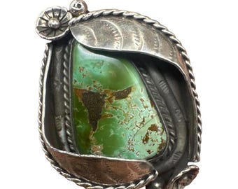 Vintage Native American Navajo Sterling Silver Green Royston Turquoise Floral Ring size 7.75 Navajo Royston Turquoise Floral Filigree Ring