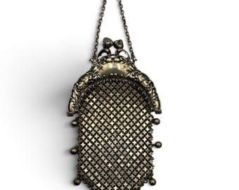 Antique Edwardian Sterling Silver Mesh Coin Purse, c. 1900–1915, Repoussé Frame & Cherub Kiss Clasp, No. 1576M