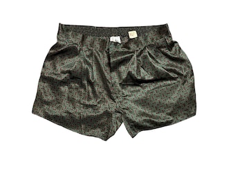 Cueca boxer vintage masculina NOS London Brand Victoria's Secret em poliéster acetinado e seda, tamanho XL (36/38). Cueca boxer masculina NOS Victoria's Secret em poliéster, tamanho XL.