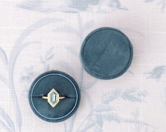 Dusty Blue Circle Wedding Ring Box, Teal Suede Round Ring Box, Suede Circle Engagement Ring Box, Teal Blue Small Proposal Ring Box