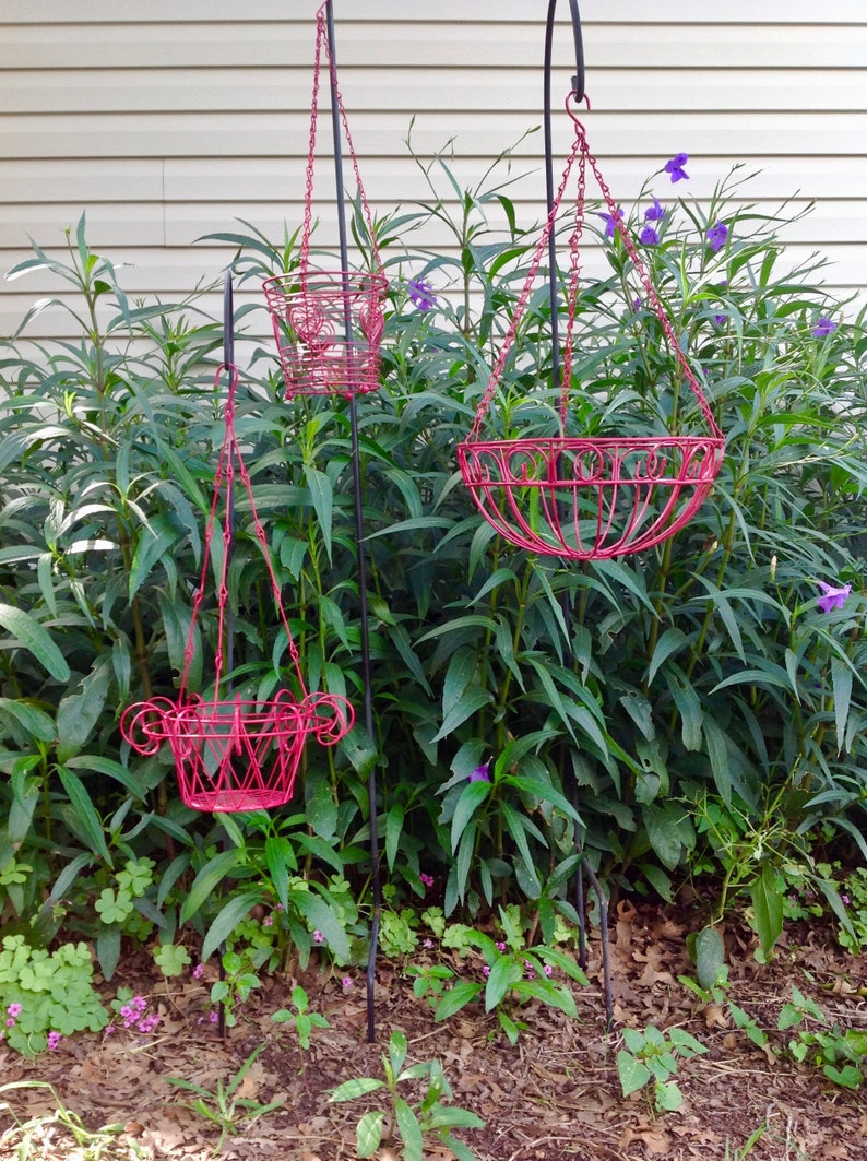 Pink Hanging Planter Baskets Set Of 3 Eclectic Wire Baskets Etsy