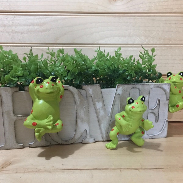 Whimsy Frog Pot Pals - Set of 3 Pot Hanging Frogs - Flower Pot Window Box Decor - Free Shipping