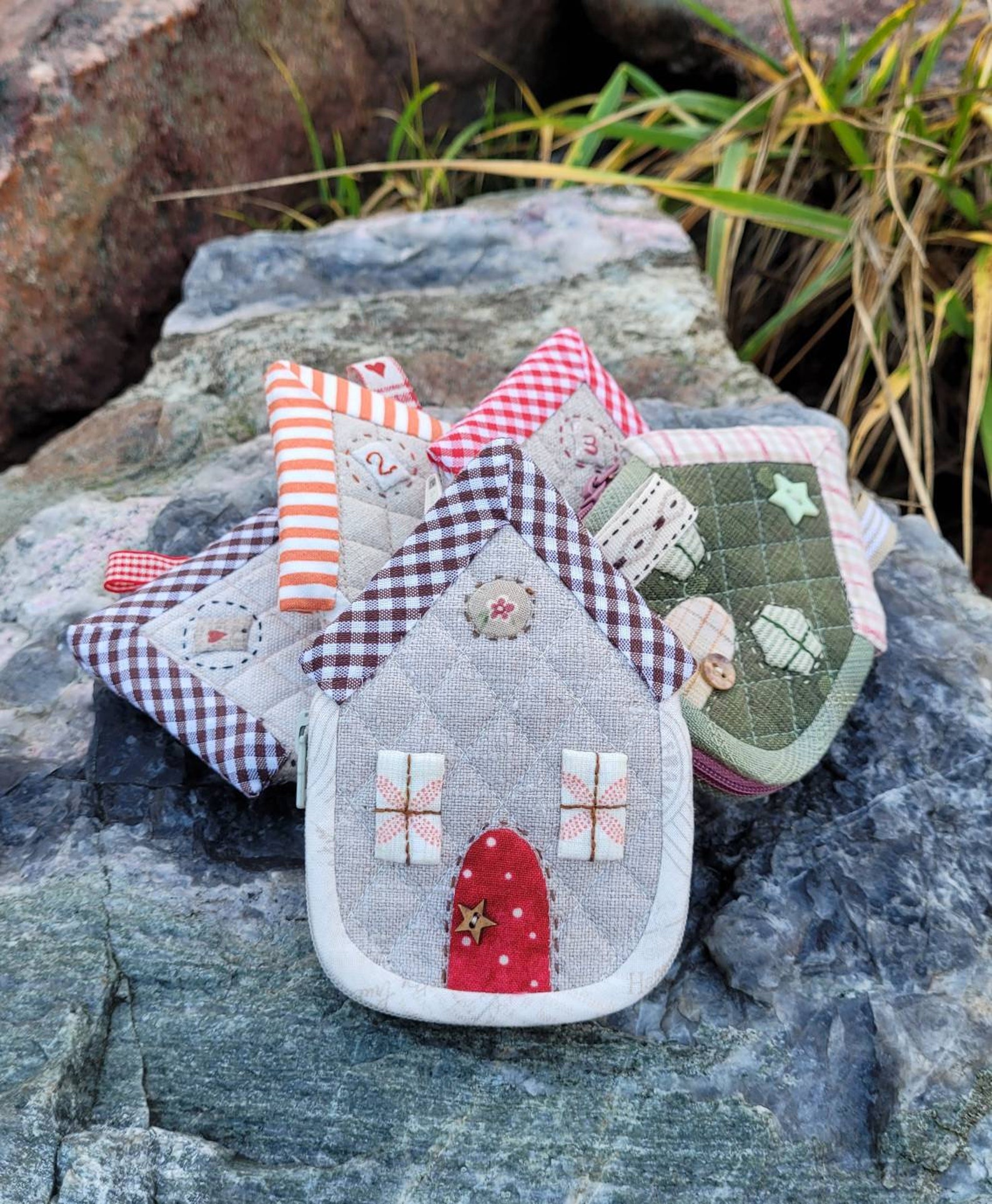 Tiny House Key Pouch Holder, Coin Purse Pattern, Patchwork Quilting ...