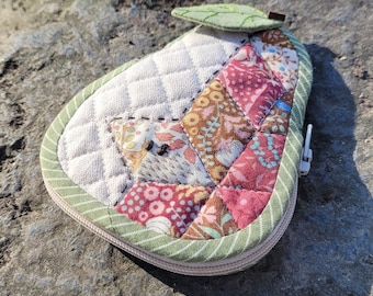 Fabric EPP Sewing Kit, Tiny Pear Key Pouch