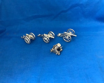 Semi-Flat Artillery Cannons and Mortar - 18th Century Toys