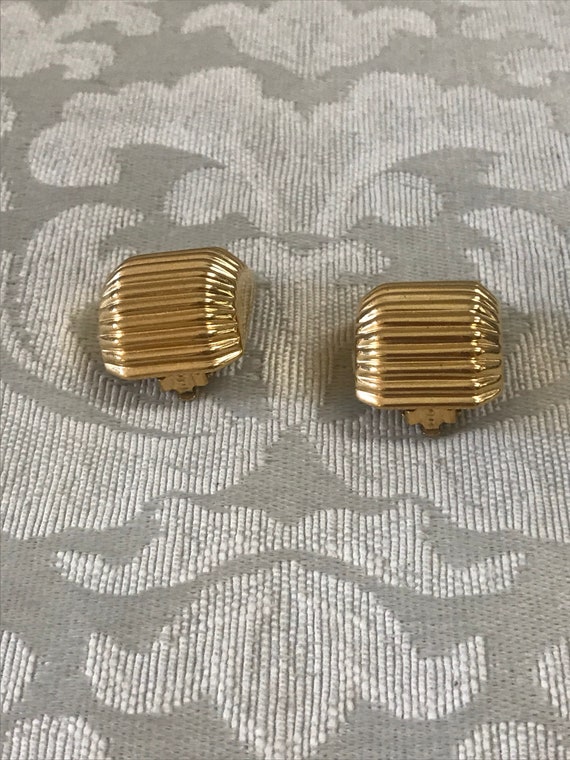 Vintage Clip Ons, Vintage Joan Rivers, Gold Clip O
